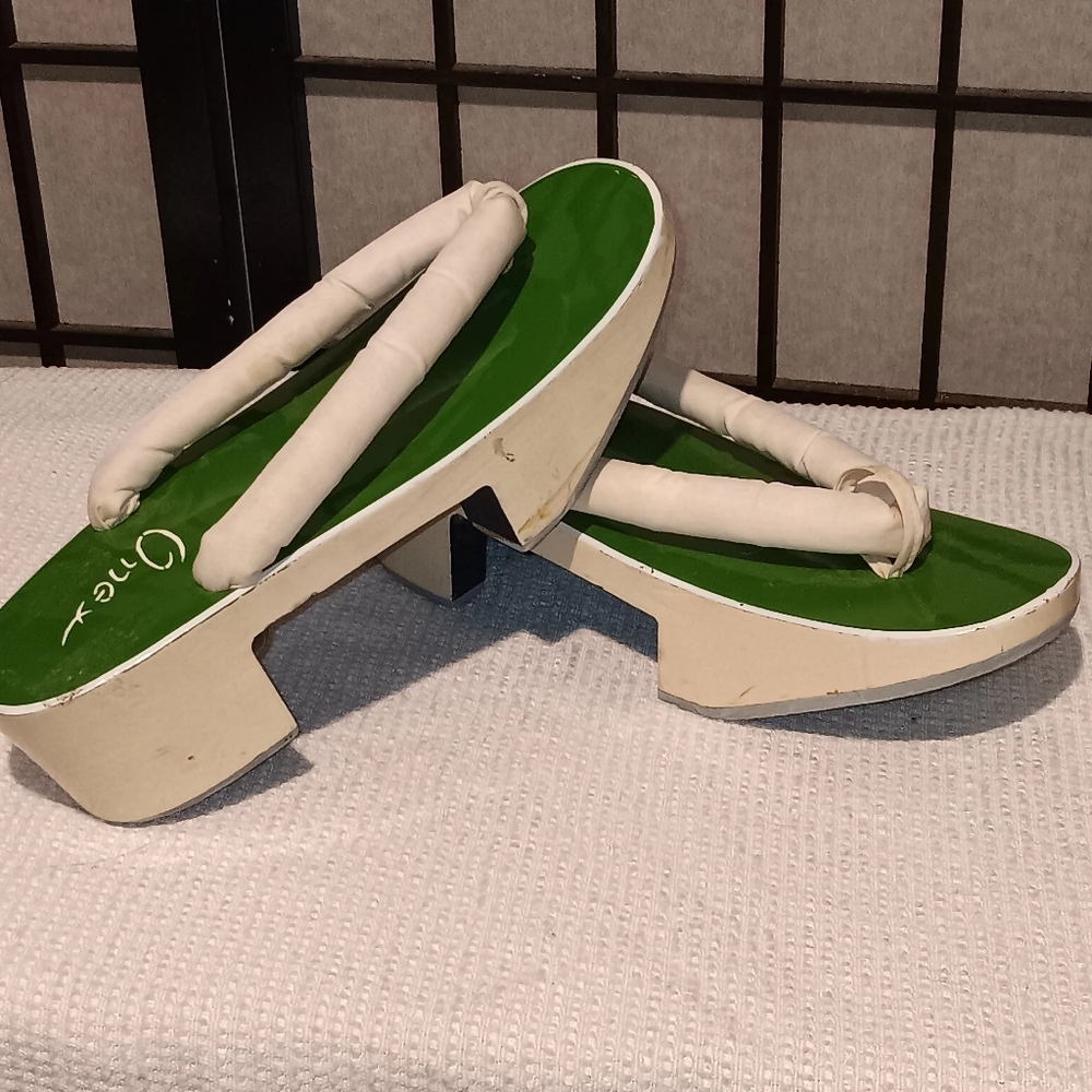 Japanese Geta Sandals - Picture 4 of 11